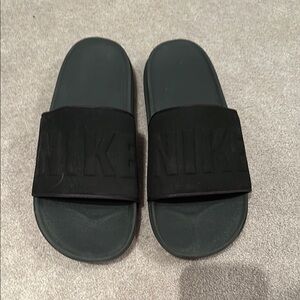 Nike Black Slip-On Loafers